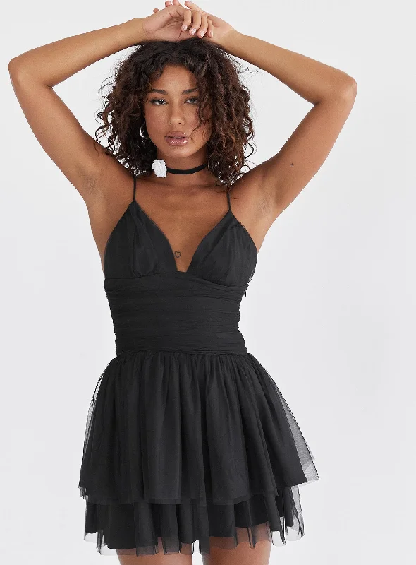 Party Dresses with Beaded Floral Wreath on the Bodice and Tulle Skirt for Ladies' Delicate and Festive LookZlatan Mini Dress Black Party Dresses with Beaded Floral Wreath on the Bodice and Tulle Skirt for Ladies' Delicate and Festive LookZlatan Mini Dress Black