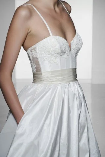 Wedding Dresses with Sequined Star Motifs and Sheer Sleeve and Ruffled Hem and Belt for a Celestial and Elegant LookAmsale Cameron Wedding Dresses with Sequined Star Motifs and Sheer Sleeve and Ruffled Hem and Belt for a Celestial and Elegant LookAmsale Cameron