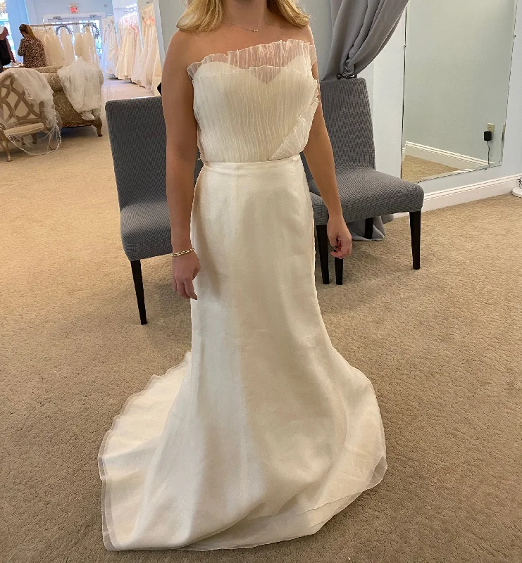 Wedding Dresses with Beaded Waistbands and Tiered Skirts and Lace Overlay for a Glamorous and Feminine LookAmsale Elle Wedding Dresses with Beaded Waistbands and Tiered Skirts and Lace Overlay for a Glamorous and Feminine LookAmsale Elle