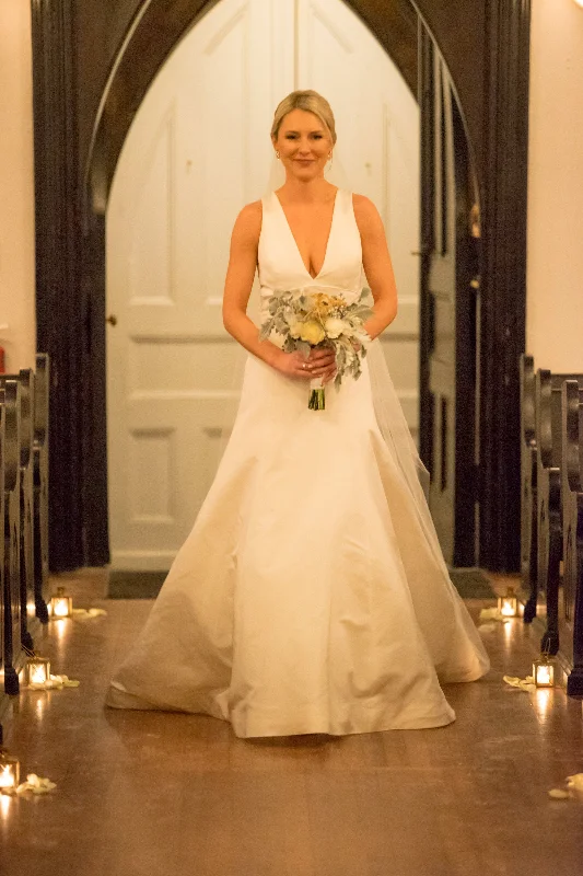 Tulle Wedding Dresses with Beaded Waistband and Multiple Layers for a Graceful LookAmsale Keaton Tulle Wedding Dresses with Beaded Waistband and Multiple Layers for a Graceful LookAmsale Keaton