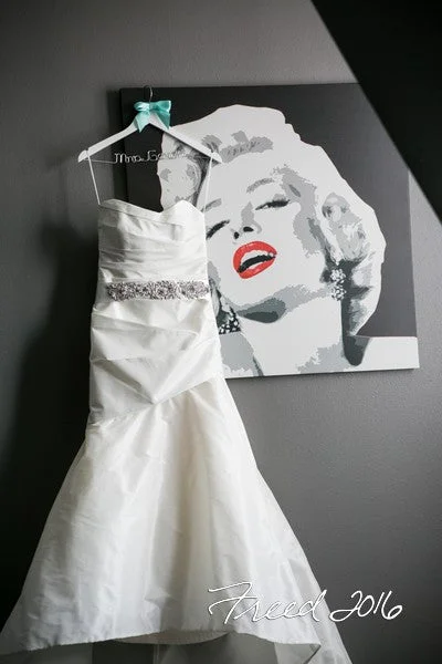 Beaded Wedding Dresses with Tulle and Lace Combo for a Dreamy LookAmsale Nouvelle