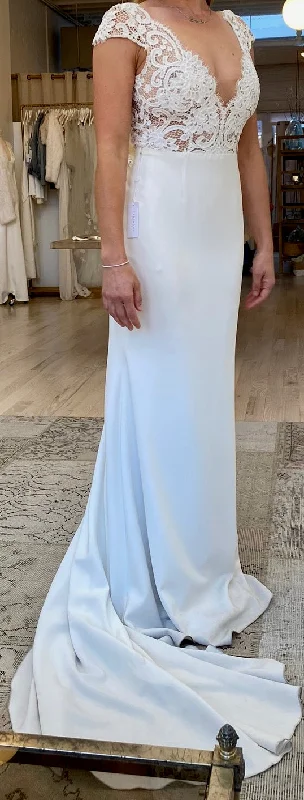 Wedding Dresses with Tassel Hem and Metallic Lace and Sequined Geometric Shapes and Satin Ribbon for a Boho and Luxurious LookAnais Anette Annalise Wedding Dresses with Tassel Hem and Metallic Lace and Sequined Geometric Shapes and Satin Ribbon for a Boho and Luxurious LookAnais Anette Annalise