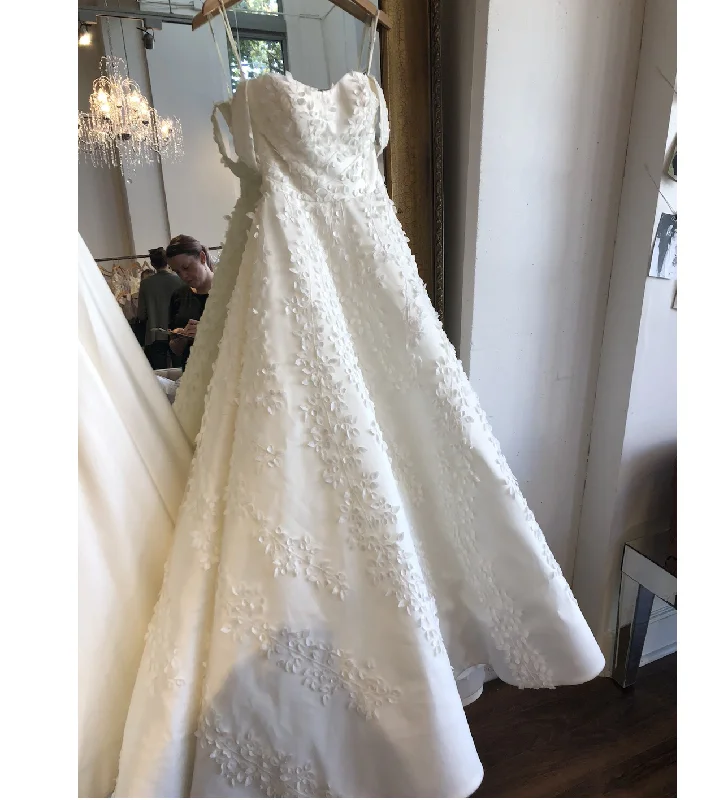 Wedding Dresses with Tassel Hem and Metallic Lace and Sequined Geometric Shapes and Satin Ribbon and Belt for a Boho and Luxurious LookAnne Barge Confetti Wedding Dresses with Tassel Hem and Metallic Lace and Sequined Geometric Shapes and Satin Ribbon and Belt for a Boho and Luxurious LookAnne Barge Confetti