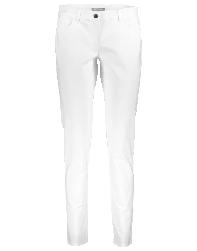 Denim jeans for a fashion show as part of a unique and eye - catching outfitBroadcloth Straight Jean