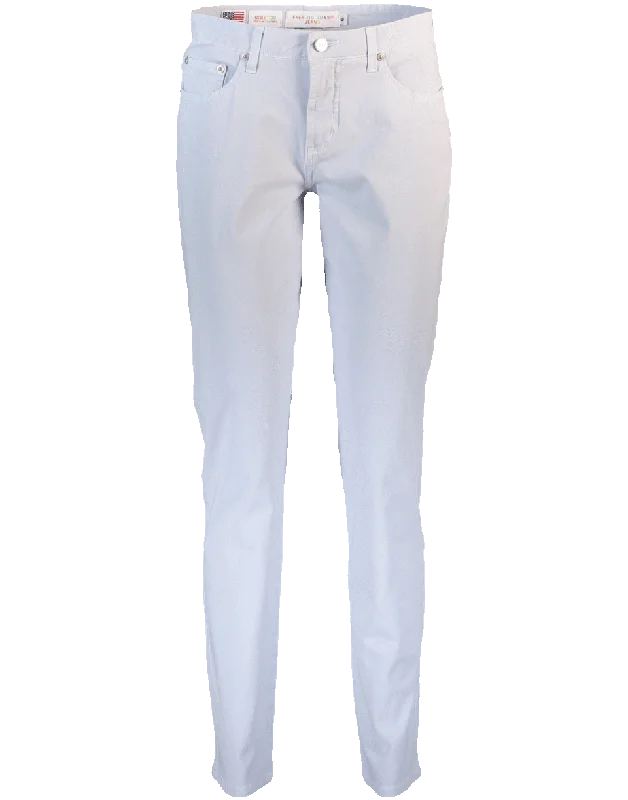 Denim jeans for curvy figures with a contoured fit to enhance curvesFive Pocket Garment Dyed Jean