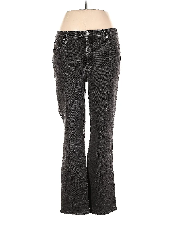 Embroidered floral denim jeans for a feminine and delicate touchHigh-Rise Bootleg Jeans