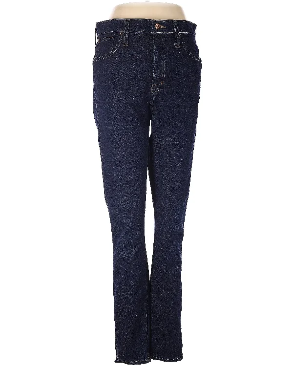 Denim jeans for a gothic - inspired look with black accents and edgy detailsHigh-Rise Bootleg Jeans in Dark Wash Denim jeans for a gothic - inspired look with black accents and edgy detailsHigh-Rise Bootleg Jeans in Dark Wash