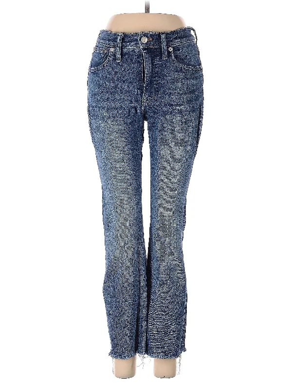 Embroidered floral denim jeans for a feminine and delicate touchHigh-Rise Bootleg Jeans in Medium Wash