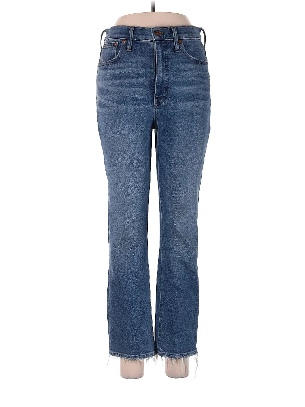 Denim jeans for petite body types with proportionate sizing and a flattering fitHigh-Rise Bootleg Jeans in Medium Wash
