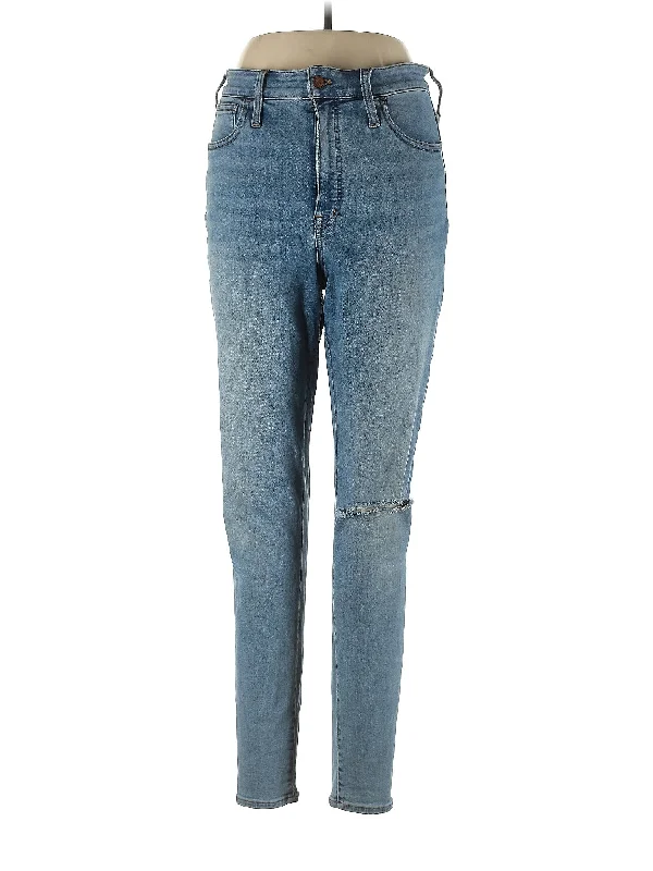 High - waisted wide - leg distressed denim jeans for a trendy and edgy lookHigh-Rise Skinny Jeans in Light Wash