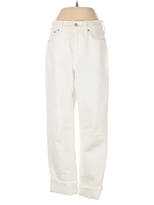 Denim jeans for a city break to explore in style and comfortHigh-Rise Straight-leg Jeans