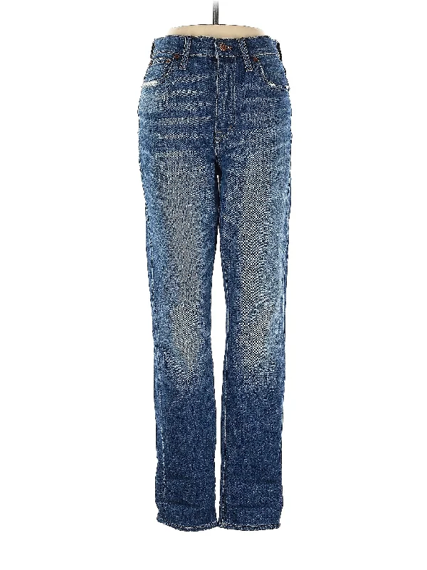 Denim jeans for a cooking class without restricting movementHigh-Rise Straight-leg Jeans in Medium Wash