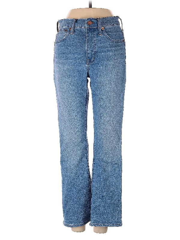 Double - denim - friendly denim jeans for a trendy monochromatic outfitLow-Rise Bootleg Jeans in Light Wash