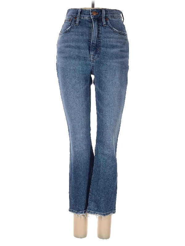 Denim jeans with a raw - edge hem for a rugged and unfinished lookLow-Rise Bootleg Jeans in Medium Wash