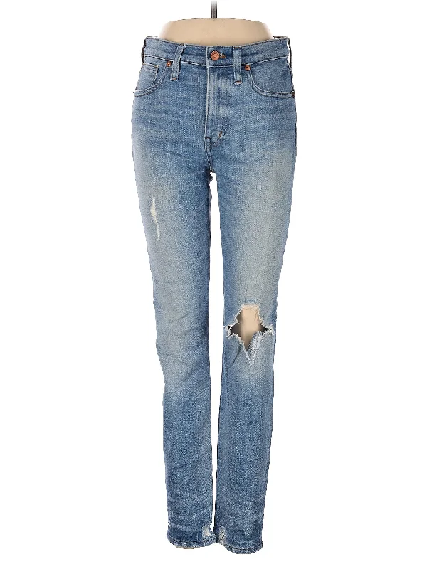 Denim jeans for evening events when paired with the right top and accessories for a stylish lookLow-Rise Boyjeans Jeans Denim jeans for evening events when paired with the right top and accessories for a stylish lookLow-Rise Boyjeans Jeans