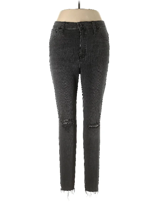 Denim jeans with a contrast - stitching detail for a pop of colorLow-Rise Skinny Jeans