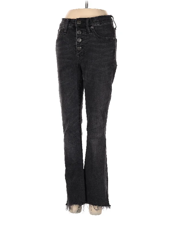 Culotte - style denim jeans with a wide - leg and short - length hybrid for a fashion - forward choiceMid-Rise Bootleg Jeans in Dark Wash