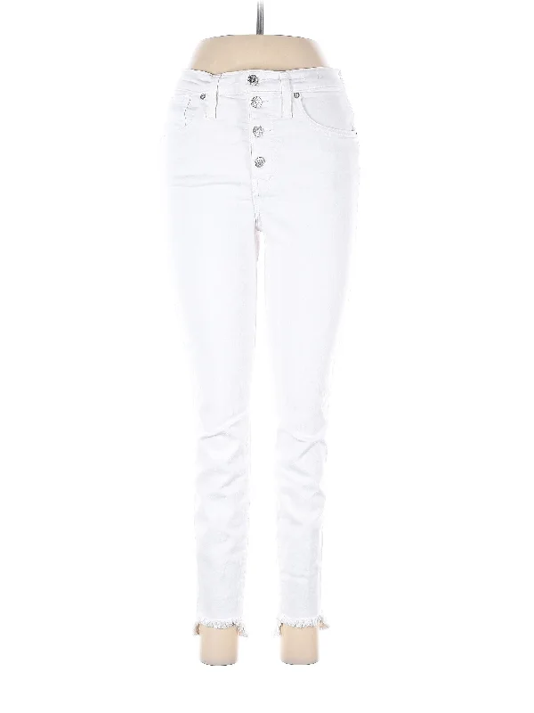 Denim jeans for a barbecue with friends and familyMid-Rise Skinny Jeans