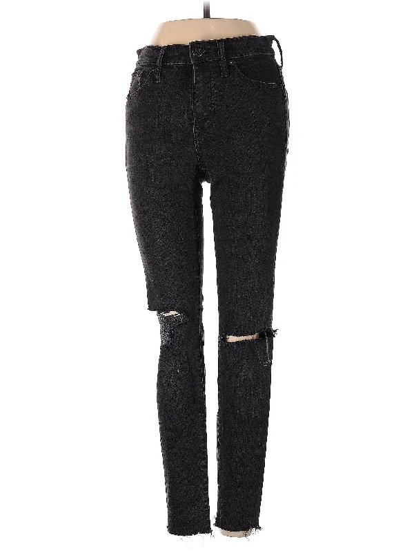 Denim jeans for a preppy - style ensemble with a polo shirt and loafersMid-Rise Skinny Jeans