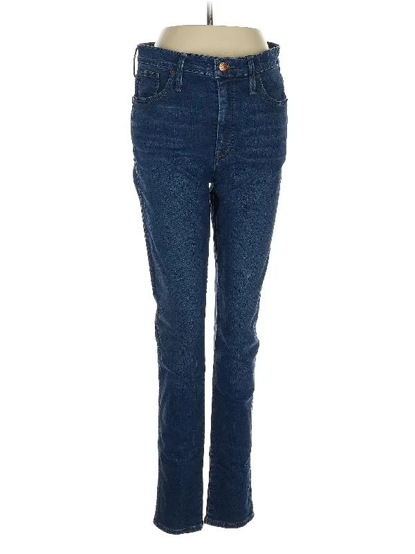 Denim jeans suitable for office - appropriate casual wear with a professional lookMid-Rise Skinny Jeans in Dark Wash Denim jeans suitable for office - appropriate casual wear with a professional lookMid-Rise Skinny Jeans in Dark Wash
