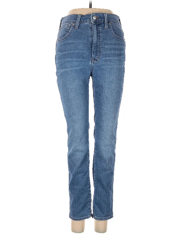 Denim jeans for a fishing trip with functional pockets for storing gearMid-Rise Straight-leg Jeans in Medium Wash Denim jeans for a fishing trip with functional pockets for storing gearMid-Rise Straight-leg Jeans in Medium Wash