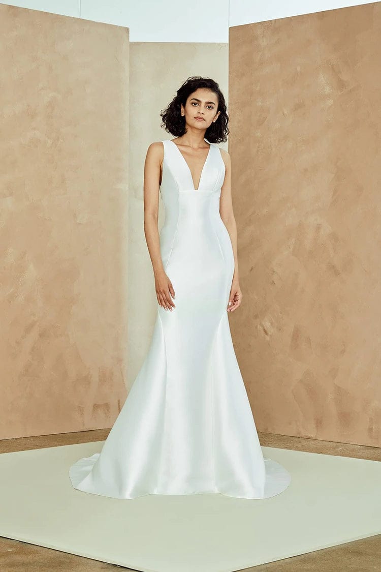 Wedding Dresses with Embroidered Stars and Sequined Dots and Sheer Sleeve and Belt for a Celestial and Playful LookNouvelle Amsale Lydia - Size 10 Wedding Dresses with Embroidered Stars and Sequined Dots and Sheer Sleeve and Belt for a Celestial and Playful LookNouvelle Amsale Lydia - Size 10