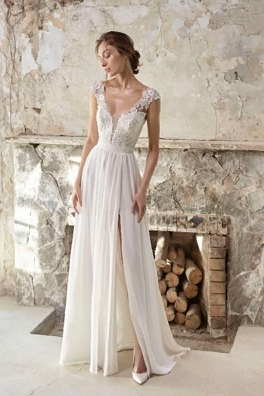 Lace Trimmed Wedding Dresses with Backless Design for a Sexy VibeOmelie Bridal OC2028 - Size 14 Lace Trimmed Wedding Dresses with Backless Design for a Sexy VibeOmelie Bridal OC2028 - Size 14