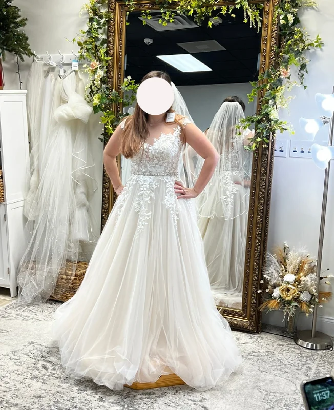 Wedding Dresses with Metallic Studs and Leather Trim and Sequined Belt for an Edgy and Rocker LookOther 5090 Wedding Dresses with Metallic Studs and Leather Trim and Sequined Belt for an Edgy and Rocker LookOther 5090