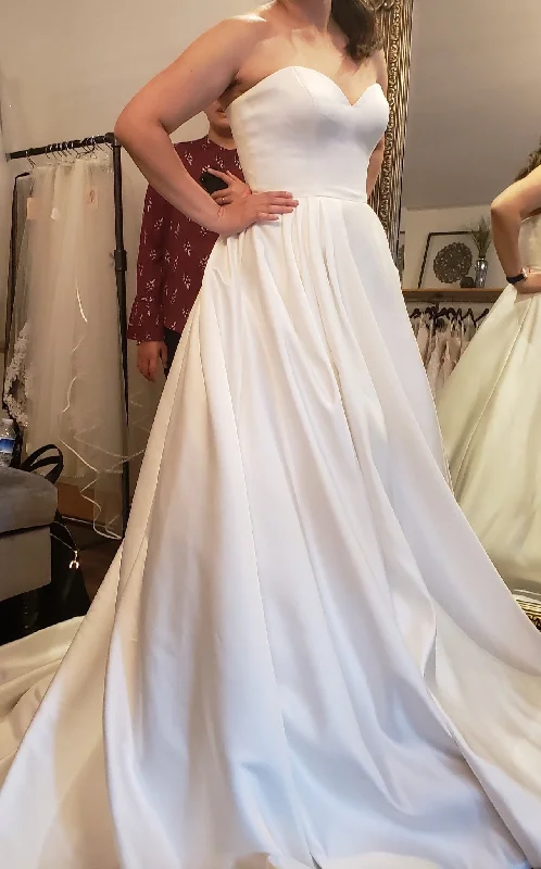 Wedding Dresses with Tassel Hem and Metallic Lace and Sequined Geometric Shapes and Satin Ribbon and Belt for a Boho and Luxurious LookOther Addison Wedding Dresses with Tassel Hem and Metallic Lace and Sequined Geometric Shapes and Satin Ribbon and Belt for a Boho and Luxurious LookOther Addison