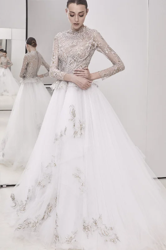 Printed Wedding Dresses with Floral Patterns and Satin Sash for a Romantic LookOtilia Brailoiu Josephine - Size 10 Printed Wedding Dresses with Floral Patterns and Satin Sash for a Romantic LookOtilia Brailoiu Josephine - Size 10
