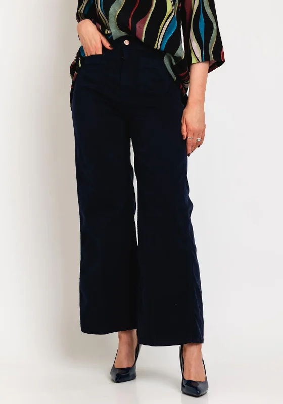 Denim jeans for casual outings like hanging out with friends or running errandsPepe Jeans Lexa Crop Soft Cotton Trouser, Dulwich Blue Denim jeans for casual outings like hanging out with friends or running errandsPepe Jeans Lexa Crop Soft Cotton Trouser, Dulwich Blue