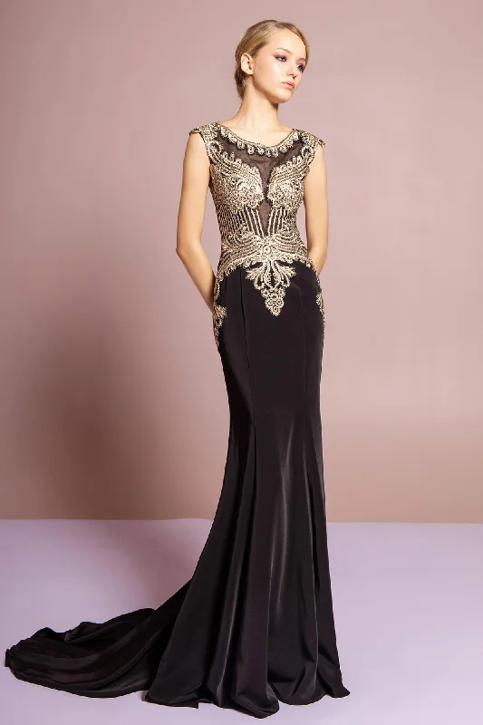 Sleeveless Party Dresses with Sequined Neckline for Ladies' Glamorous AppealSleeveless Prom Long Dress Formal Train Sleeveless Party Dresses with Sequined Neckline for Ladies' Glamorous AppealSleeveless Prom Long Dress Formal Train