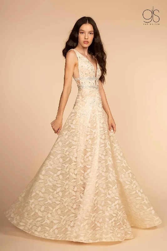Party Dresses with Embroidered Floral Patterns and Tassel Hem for Ladies' Bohemian and Feminine LookProm Long Formal Sleeveless Evening Ball Gown Party Dresses with Embroidered Floral Patterns and Tassel Hem for Ladies' Bohemian and Feminine LookProm Long Formal Sleeveless Evening Ball Gown