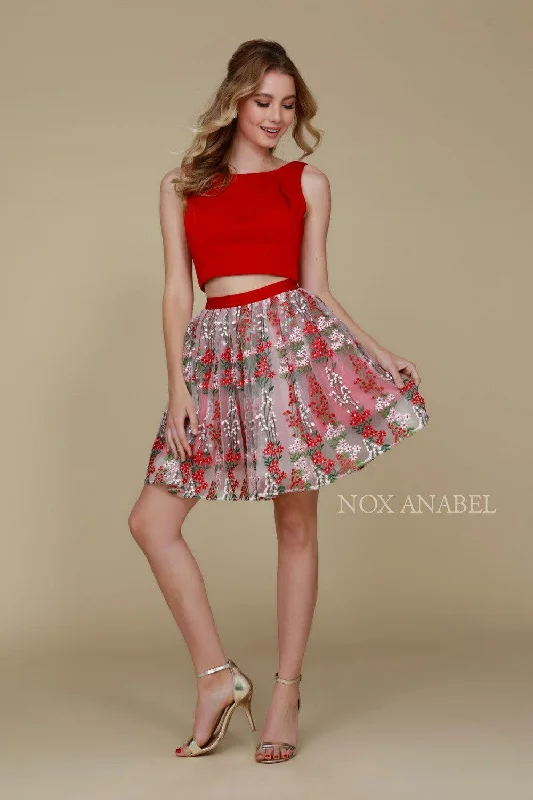 Striped Party Dresses with Button Front for Ladies' Classic and Timeless LookShort Two Piece Homecoming Beautiful Floral Dress Red Striped Party Dresses with Button Front for Ladies' Classic and Timeless LookShort Two Piece Homecoming Beautiful Floral Dress Red