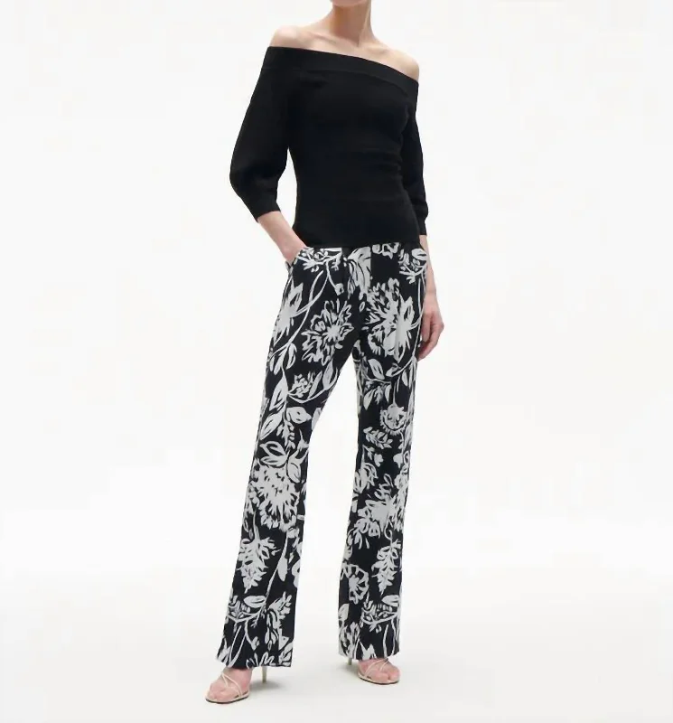 Tartan plaid wide leg pants for women in a vintage and trendy styleHadley Pant In Porcelain Floral Black