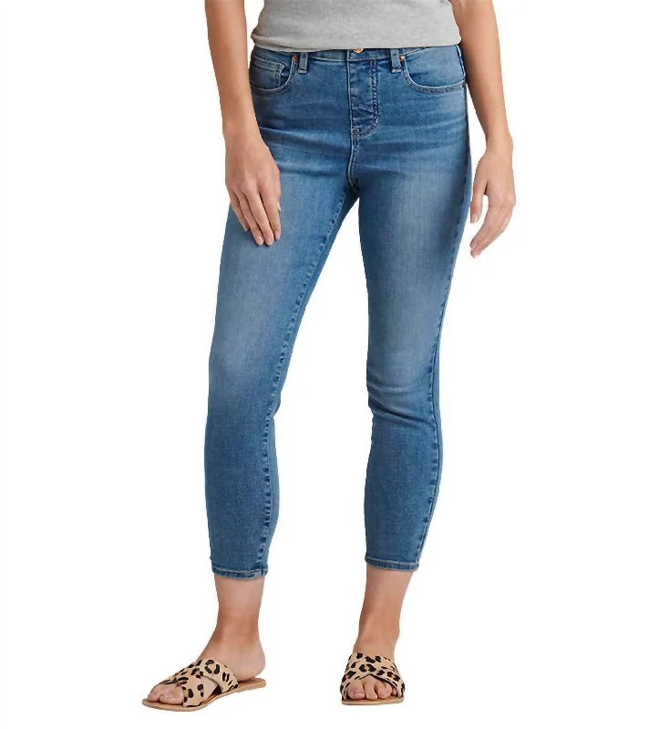 High waisted skinny pants for women in dark colorsHigh Rise Valentina Skinny Crop Jean In Boardwalk