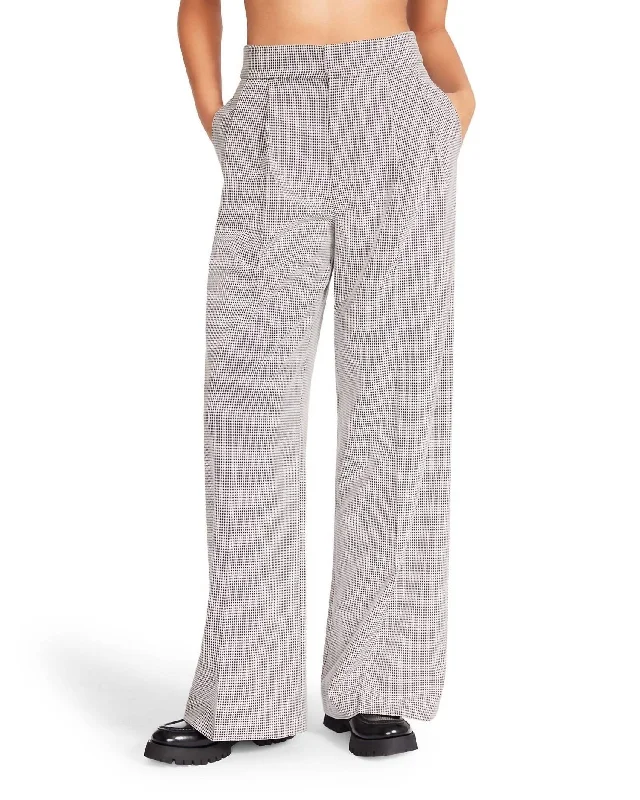 Printed flowy pants for women in a bohemian lookIsabella Pant In Black