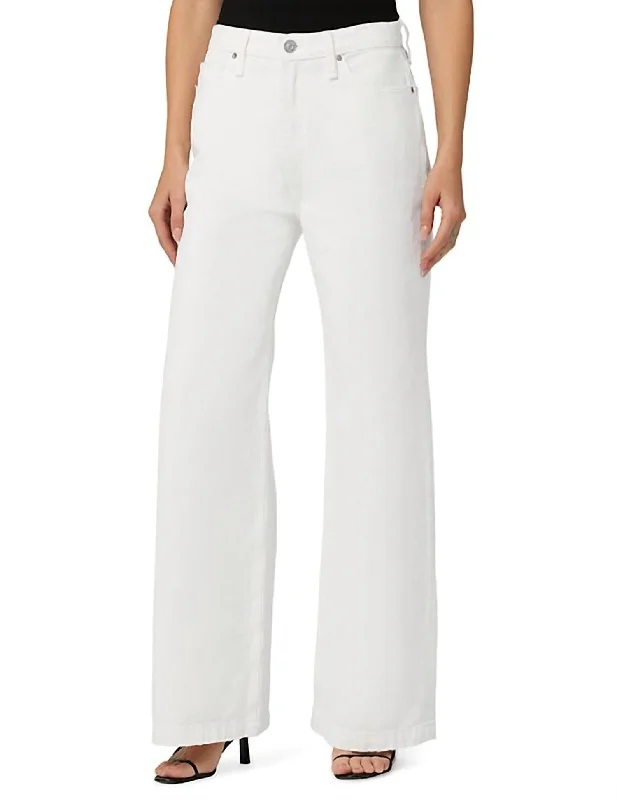 Velvet wide leg jeans for women in a luxurious and trendy styleJodie 5 Pocket High Rise Wide Leg Jeans In White