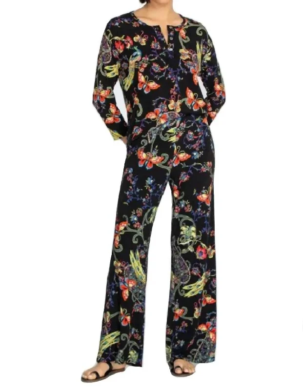 Flared pants for women to flatter the figurePottery Wide Leg Pant In Multi