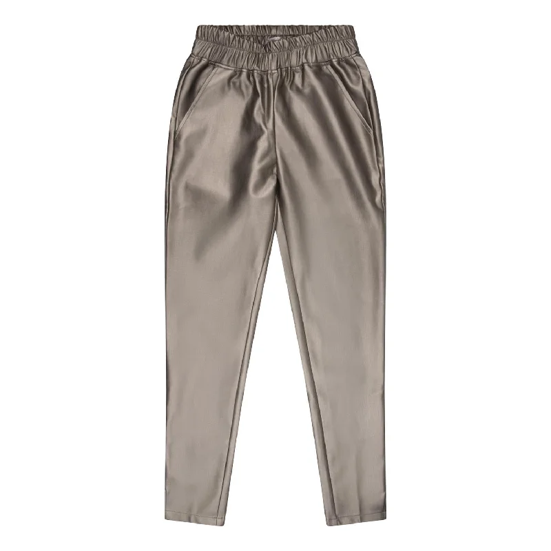 Pleated pants for women with a formal touchTregging Pu Trousers In Soft Gold