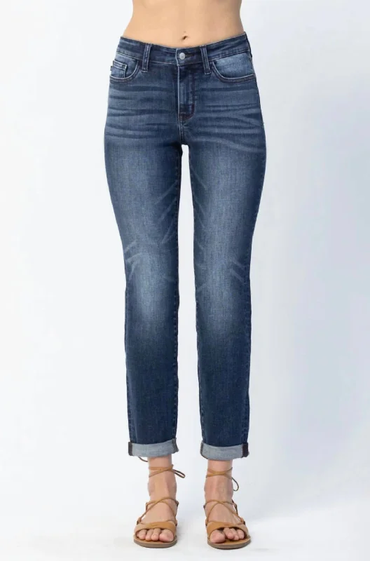 Flowy maxi pants for women in a beachy styleWomen's Mid Rise Slim Jeans In Blue
