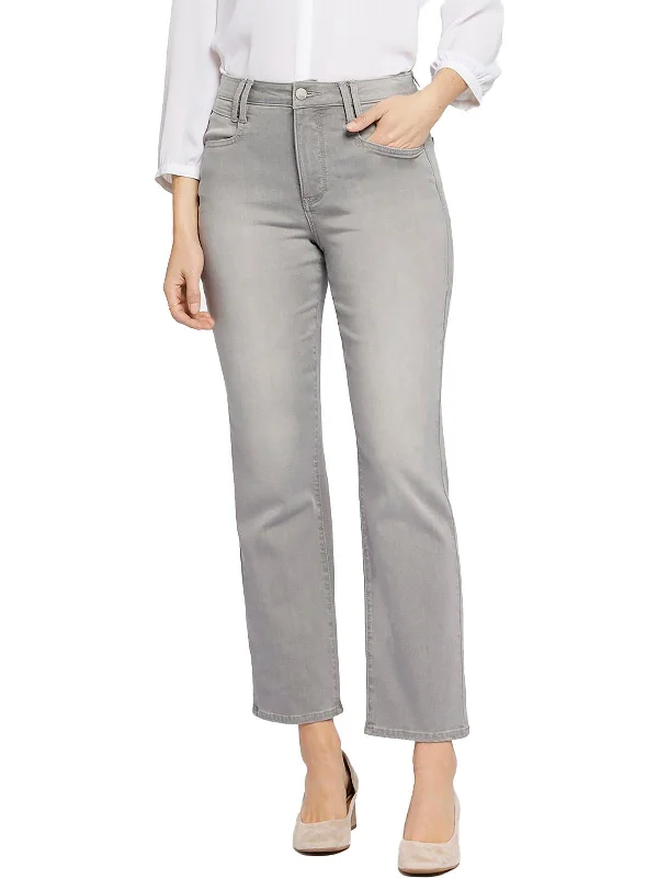 Flowy maxi pants for women in a beachy styleWomens Relaxed Ankle Straight Leg Jeans