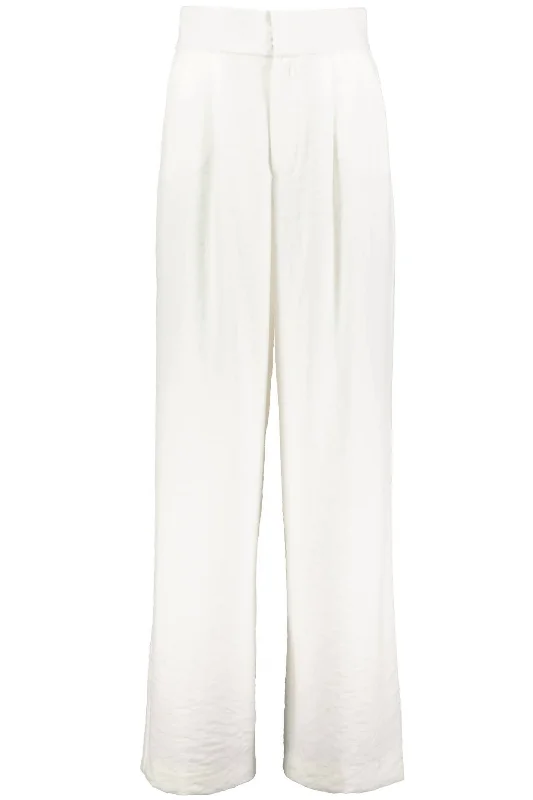 Culottes for women in a fashionable silhouetteWomen's Sorrento Wide Leg Pant In Salt