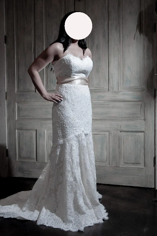 Off Shoulder Chiffon Wedding Dresses with Ruffled Hem for a Feminine TouchAnne Barge 617 Off Shoulder Chiffon Wedding Dresses with Ruffled Hem for a Feminine TouchAnne Barge 617