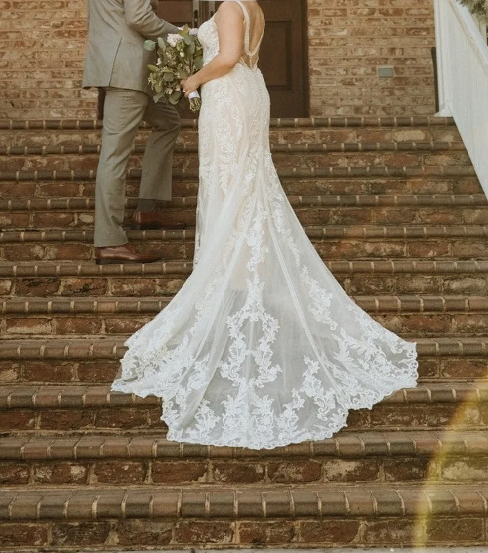 Sleeveless Wedding Dresses with Sequined Neckline and Back for a Glamorous LookEssense of Australia D3238 Sleeveless Wedding Dresses with Sequined Neckline and Back for a Glamorous LookEssense of Australia D3238