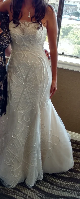 Short Wedding Dresses with Sequined Bodice for a Fun and Flirty LookInes Di Santo Zabize Short Wedding Dresses with Sequined Bodice for a Fun and Flirty LookInes Di Santo Zabize