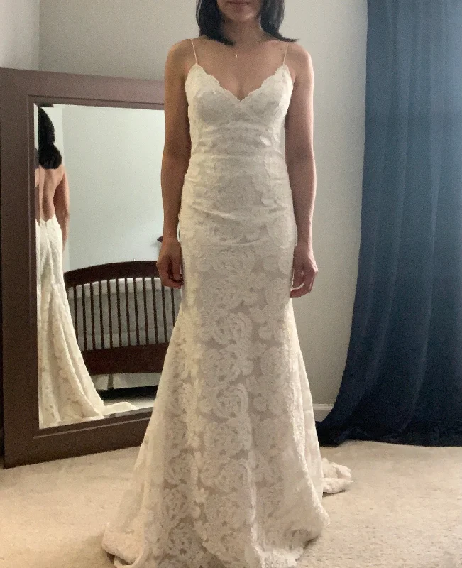 Sheath Style Silk Wedding Dresses with V Neck for a Sophisticated LookKatie May Lanai Sheath Style Silk Wedding Dresses with V Neck for a Sophisticated LookKatie May Lanai