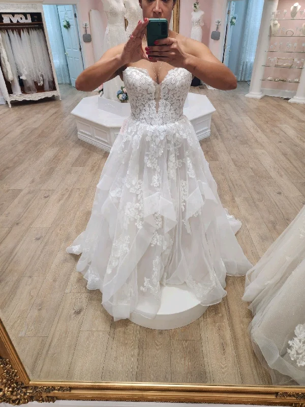 Satin Wedding Dresses with Embroidered Bodice and Tulle Skirt for a Timeless LookKitty Chen Meg