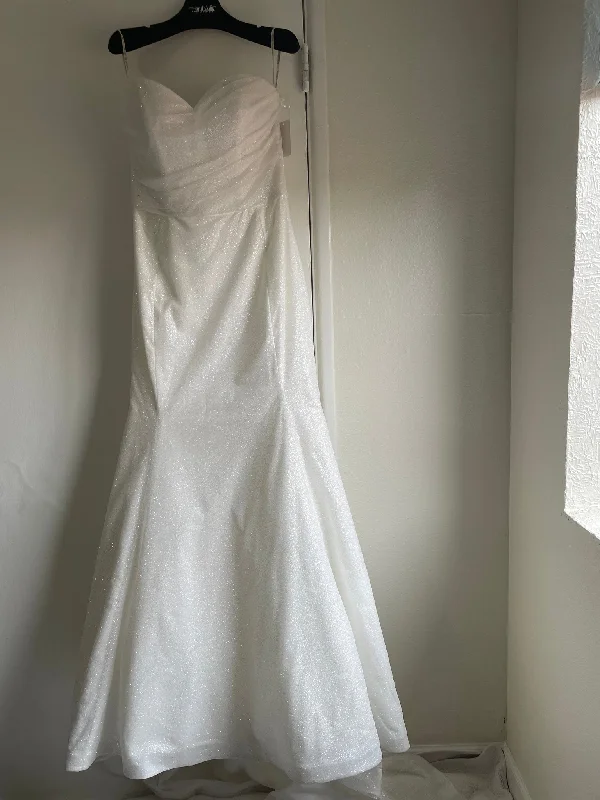 Wedding Dresses with Metallic Sequined Bodice and Chiffon Skirt and Sheer Back and Belt for a Glamorous and Sexy LookMaggie Sottero Anniston Lane Wedding Dresses with Metallic Sequined Bodice and Chiffon Skirt and Sheer Back and Belt for a Glamorous and Sexy LookMaggie Sottero Anniston Lane