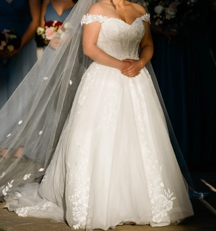 Off Shoulder Chiffon Wedding Dresses with Ruffled Hem for a Feminine TouchMaggie Sottero Harlem 22MT513